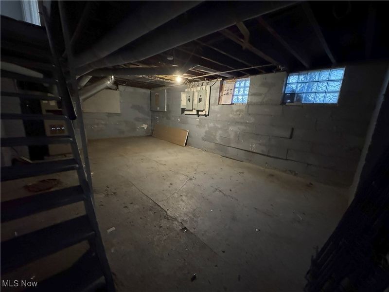 13809 Earlwood Road, Cleveland, OH 44110 Photo 21