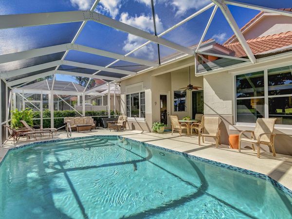 118 Monterey Pointe Drive, Palm Beach Gardens, FL 33418