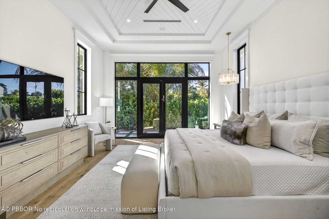 212 Gregory Place, West Palm Beach, FL 33405 Photo