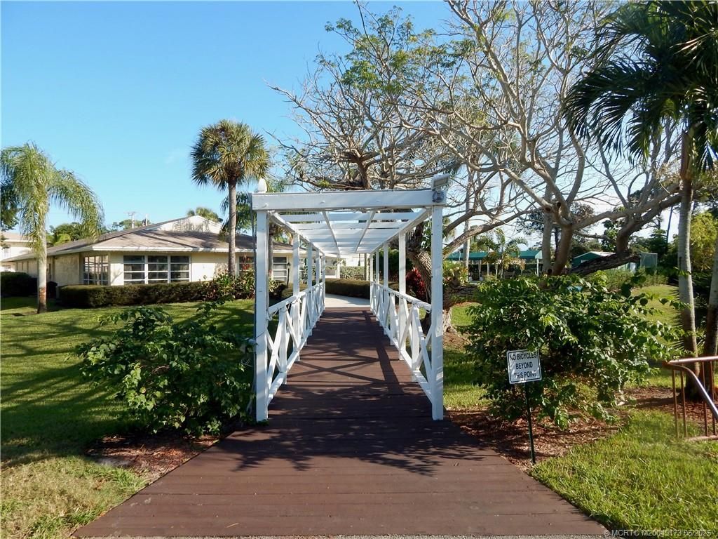 2950 SE Ocean Boulevard, Unit 128-5, Stuart, FL 34996 Photo