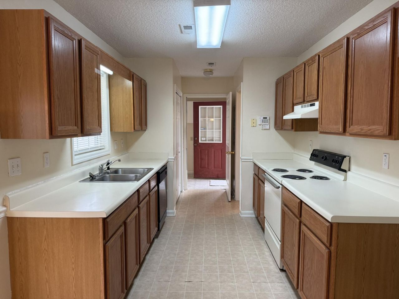 146 Lombardi Court Photo 12