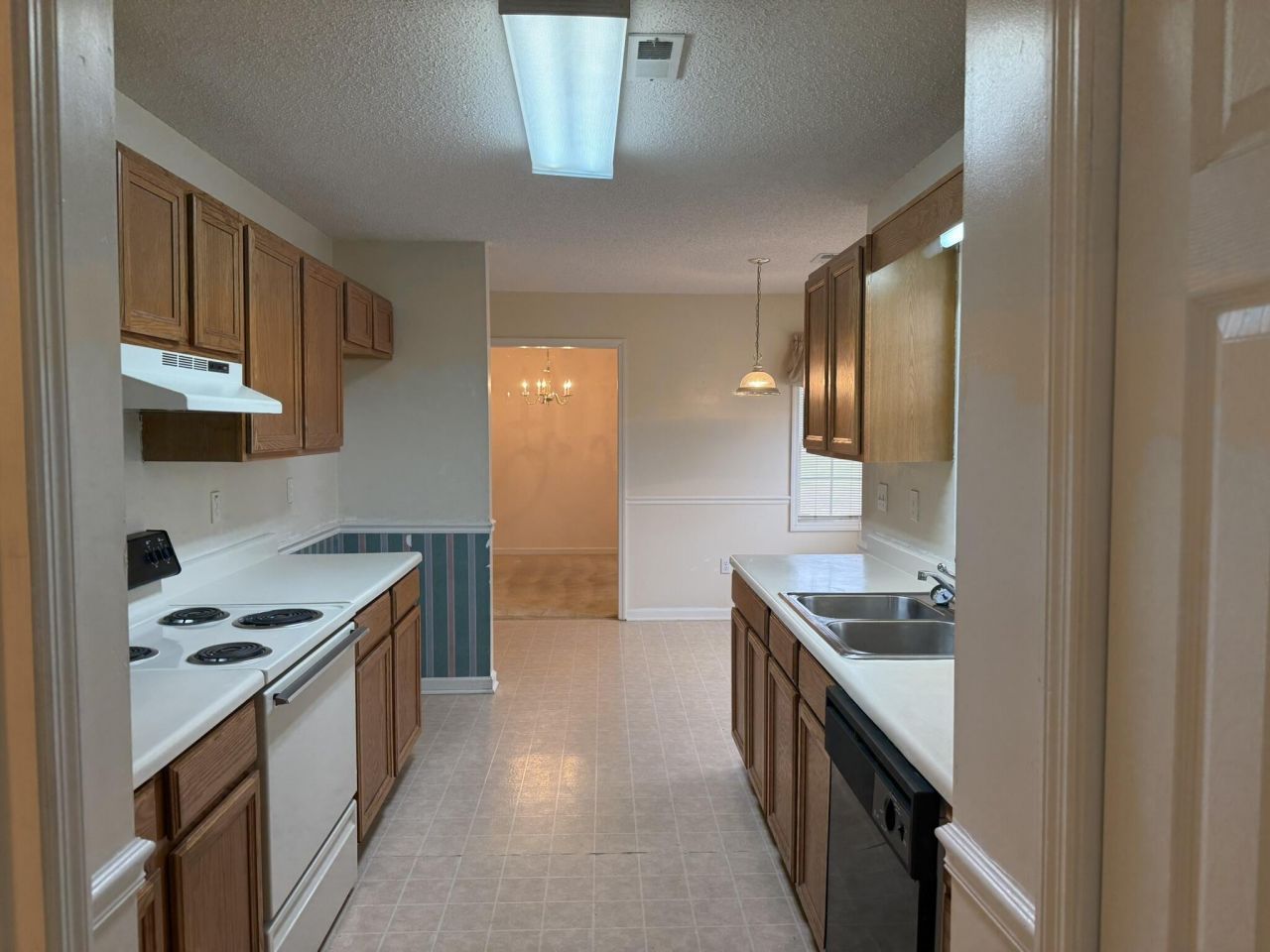 146 Lombardi Court Photo 14