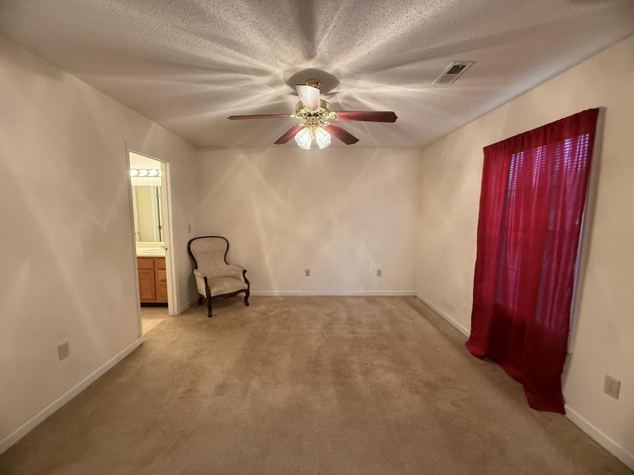 146 Lombardi Court Photo 19