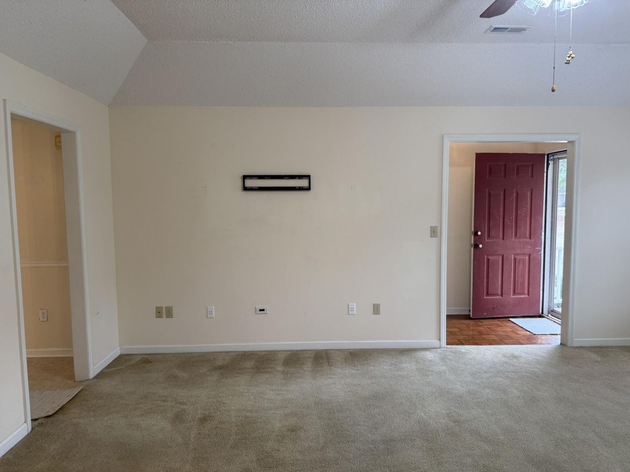 146 Lombardi Court Photo 7
