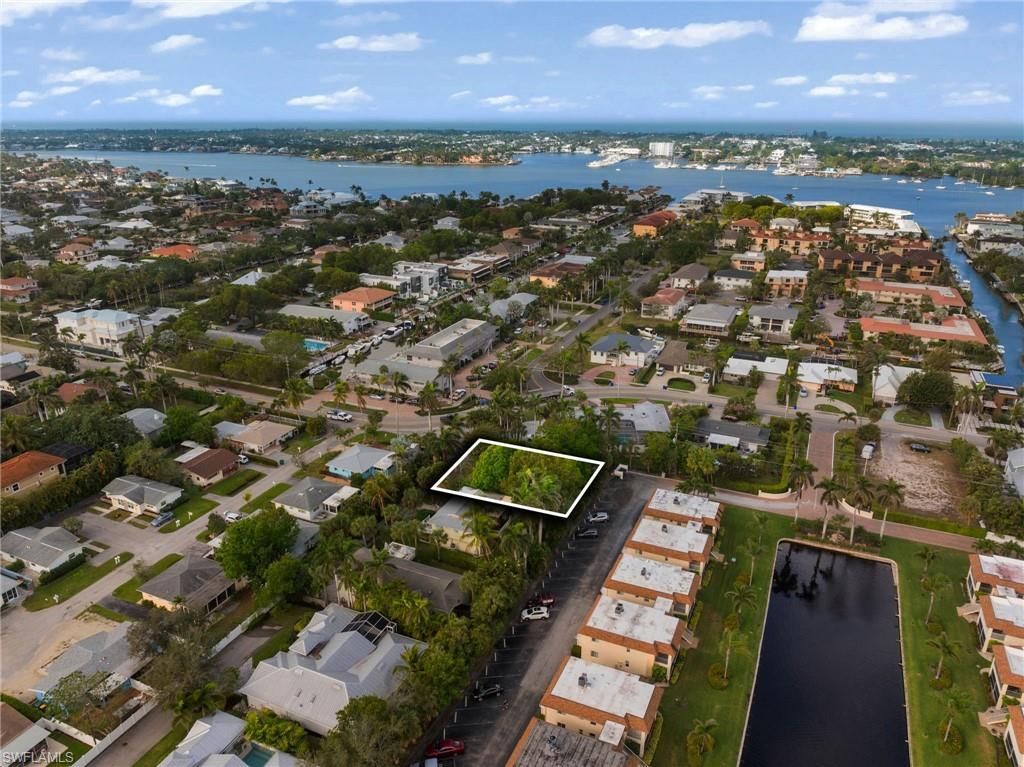1205 Sandpiper St, Naples, FL 34102 Photo