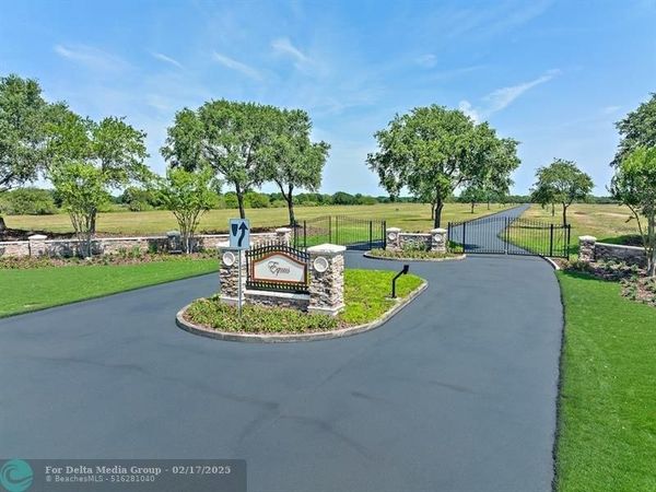 7200 71st Ct, Vero Beach, FL 32967