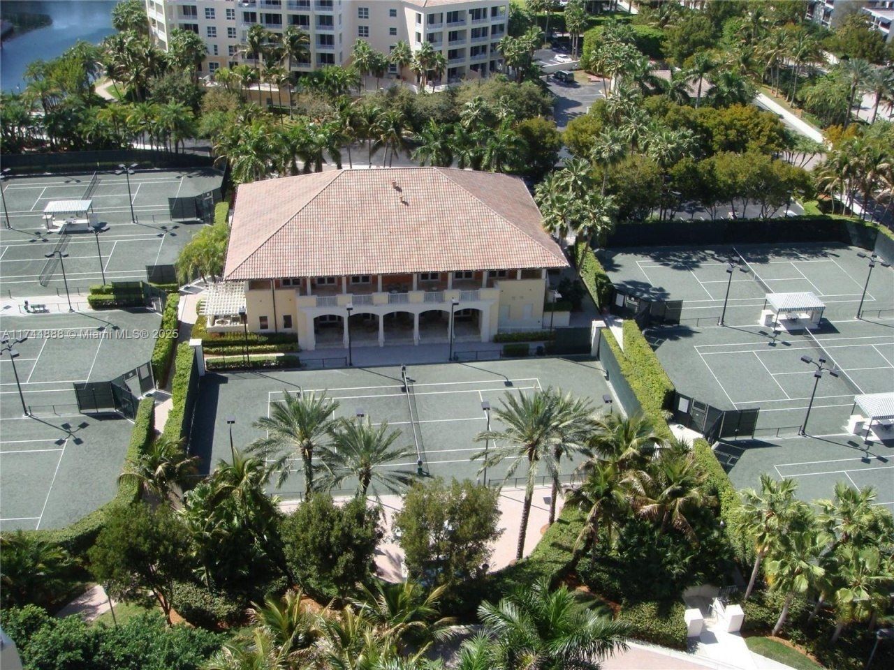 785 Crandon Blvd, Unit 705/805, Key Biscayne, FL 33149 Photo