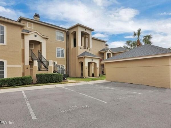 1701 THE GREENS Way, Unit 1821, Jacksonville Beach, FL 32250