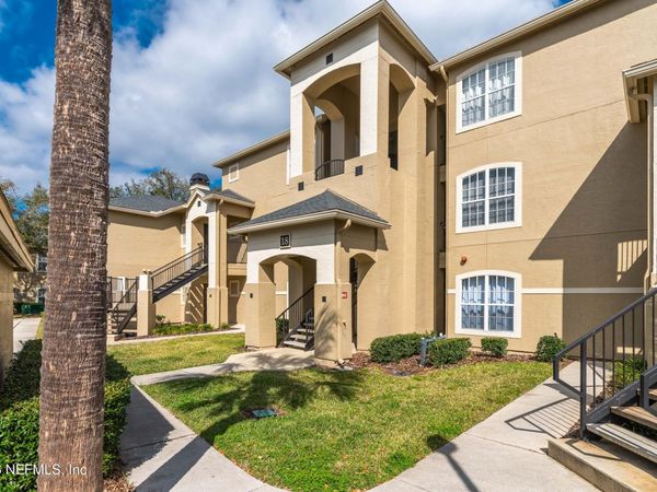 1701 THE GREENS Way, Unit 1821, Jacksonville Beach, FL 32250