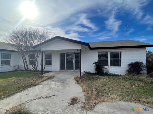 1405 W Storey, San Saba, TX 76877