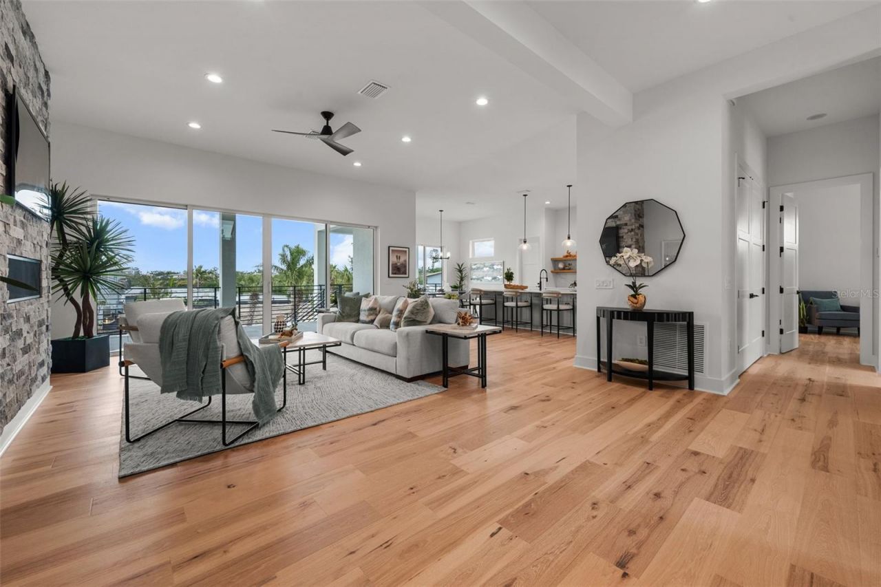 597 Buttonwood Drive, Longboat Key, FL 34228 Photo
