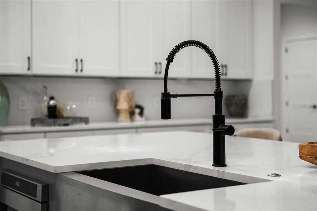 597 Buttonwood Drive, Longboat Key, FL 34228 Photo