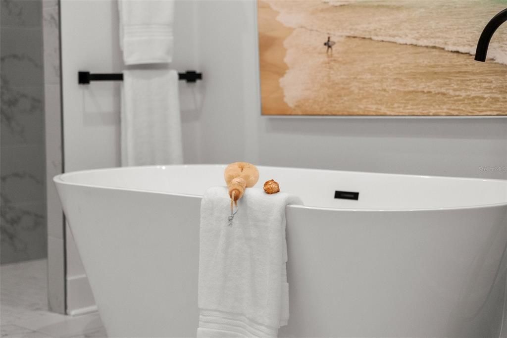 597 Buttonwood Drive, Longboat Key, FL 34228 Photo