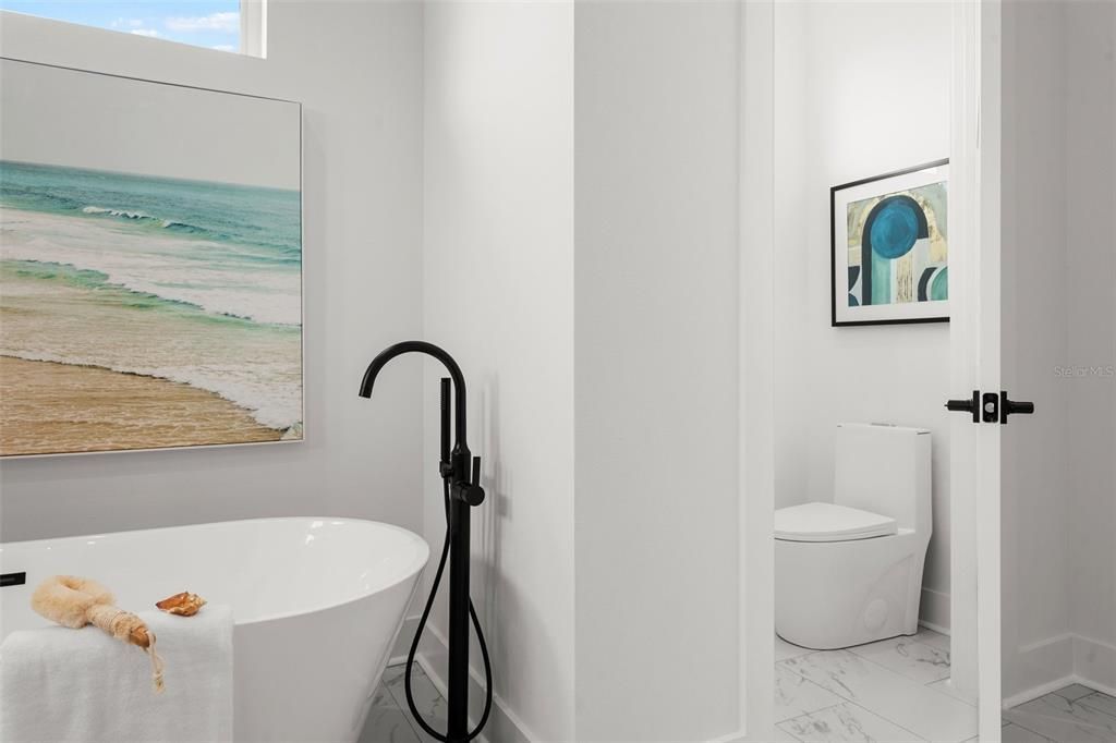 597 Buttonwood Drive, Longboat Key, FL 34228 Photo