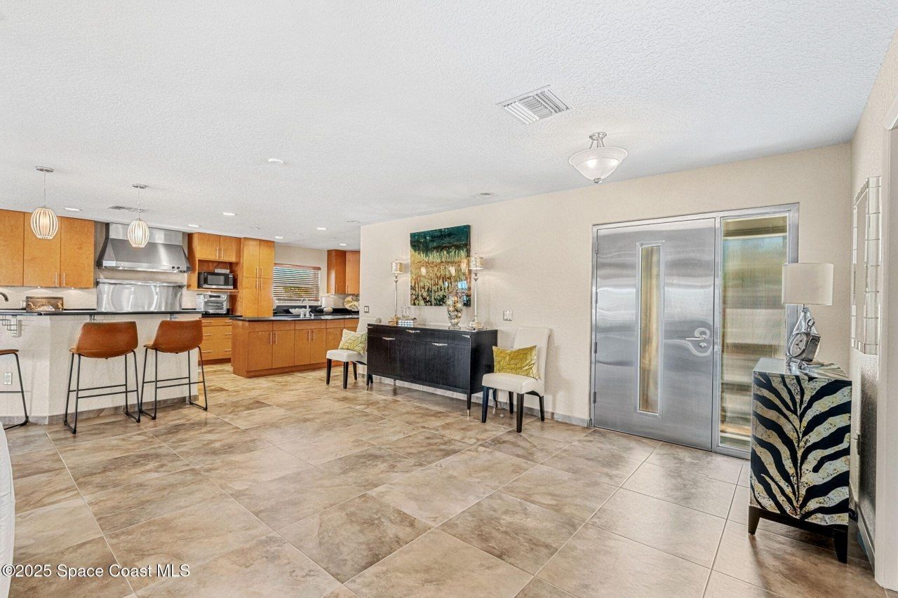 561 Capri Road, Cocoa Beach, FL 32931 Photo