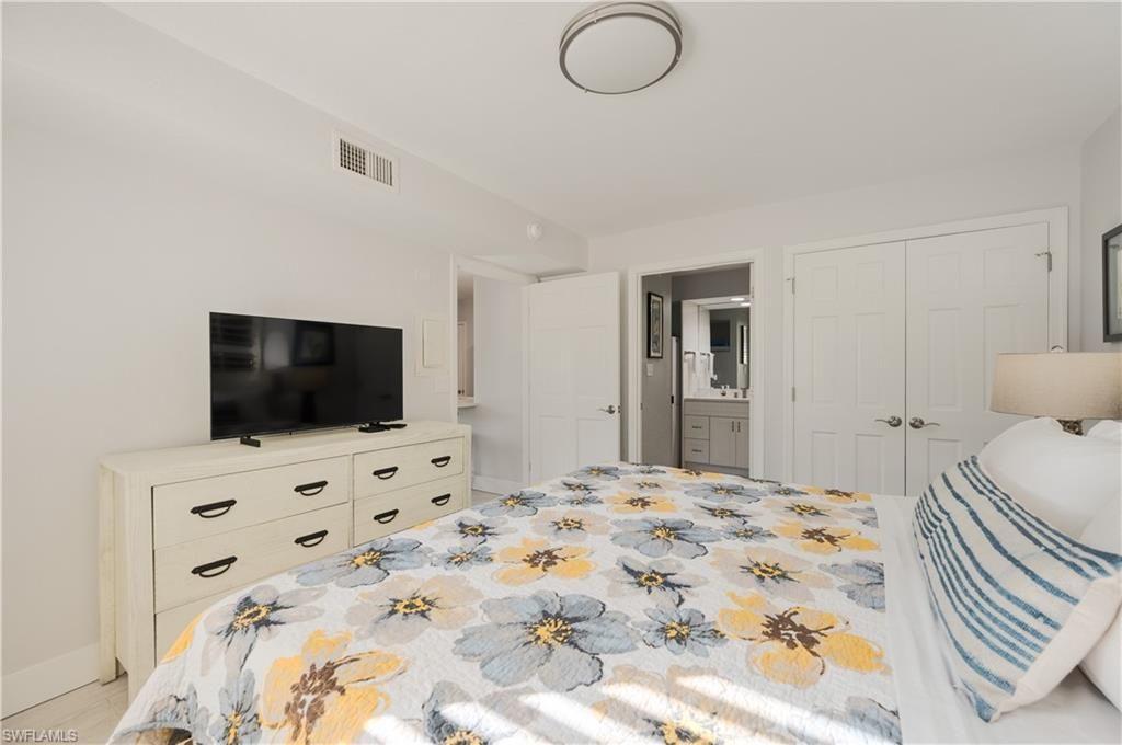 655 8th Ave S, Unit 3, Naples, FL 34102 Photo