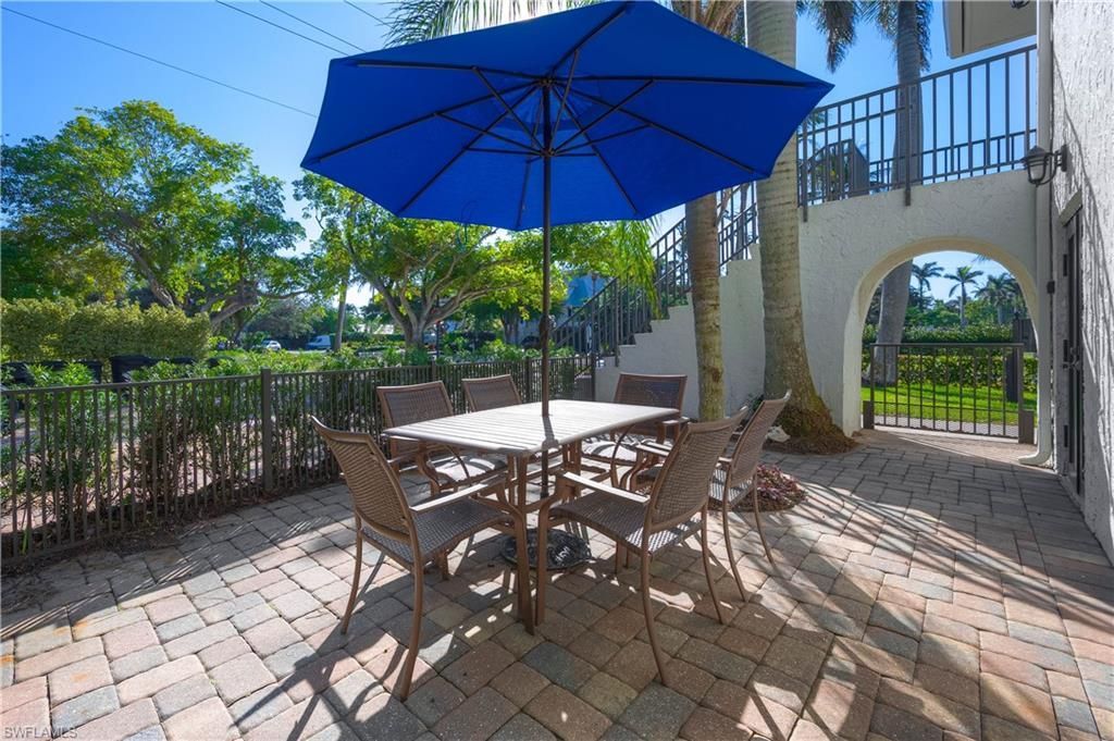 655 8th Ave S, Unit 3, Naples, FL 34102 Photo