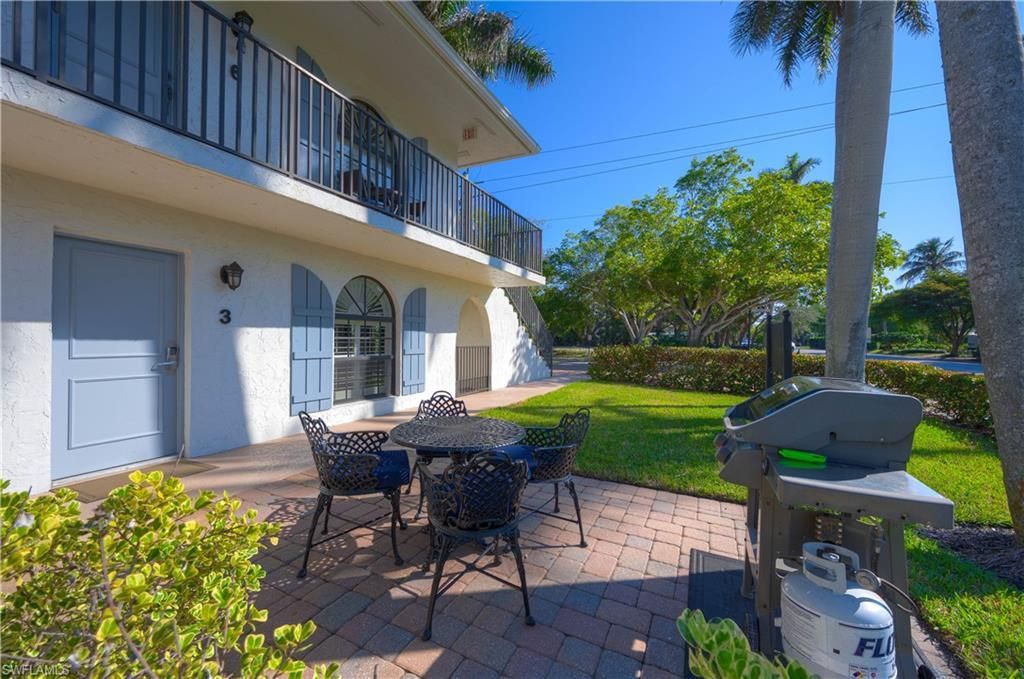 655 8th Ave S, Unit 3, Naples, FL 34102 Photo