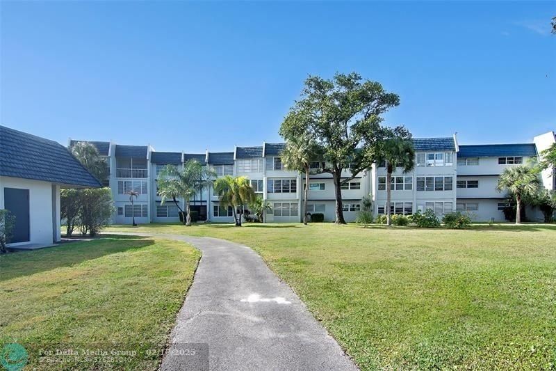 7837 Golf Circle Drive, Unit 209, Margate, FL 33063 Photo