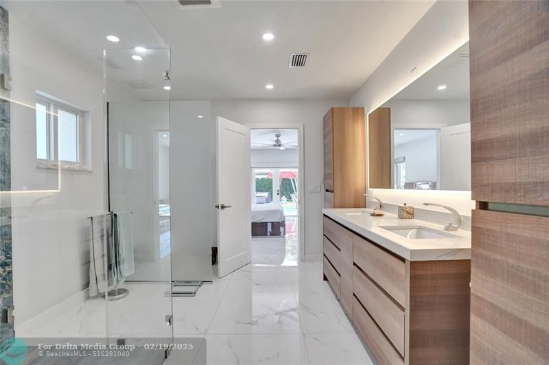 4030 Bayview Drive, Fort Lauderdale, FL 33308 Photo