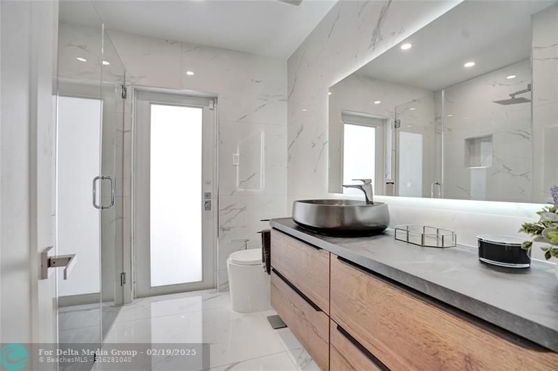 4030 Bayview Drive, Fort Lauderdale, FL 33308 Photo