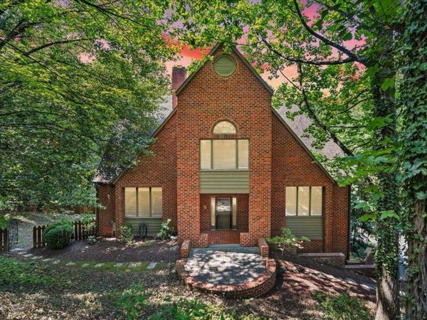 3501 Peakwood DR SW, Roanoke, VA 24014