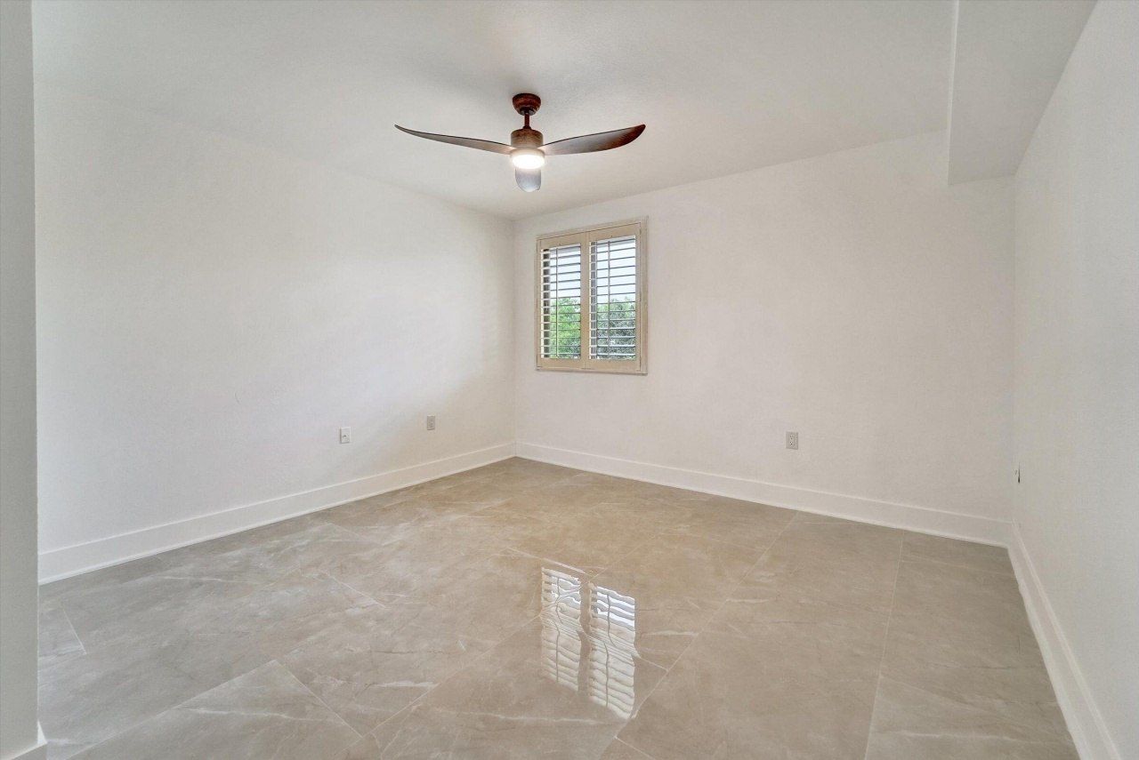 6181 Balboa Circle, Unit 303, Boca Raton, FL 33433 Photo