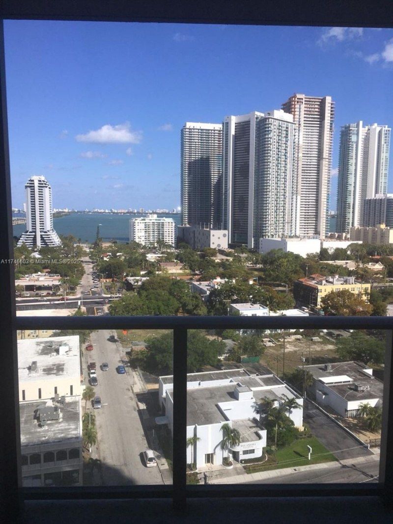121 NE 34th St, Unit 1906A, Miami, FL 33137 Photo
