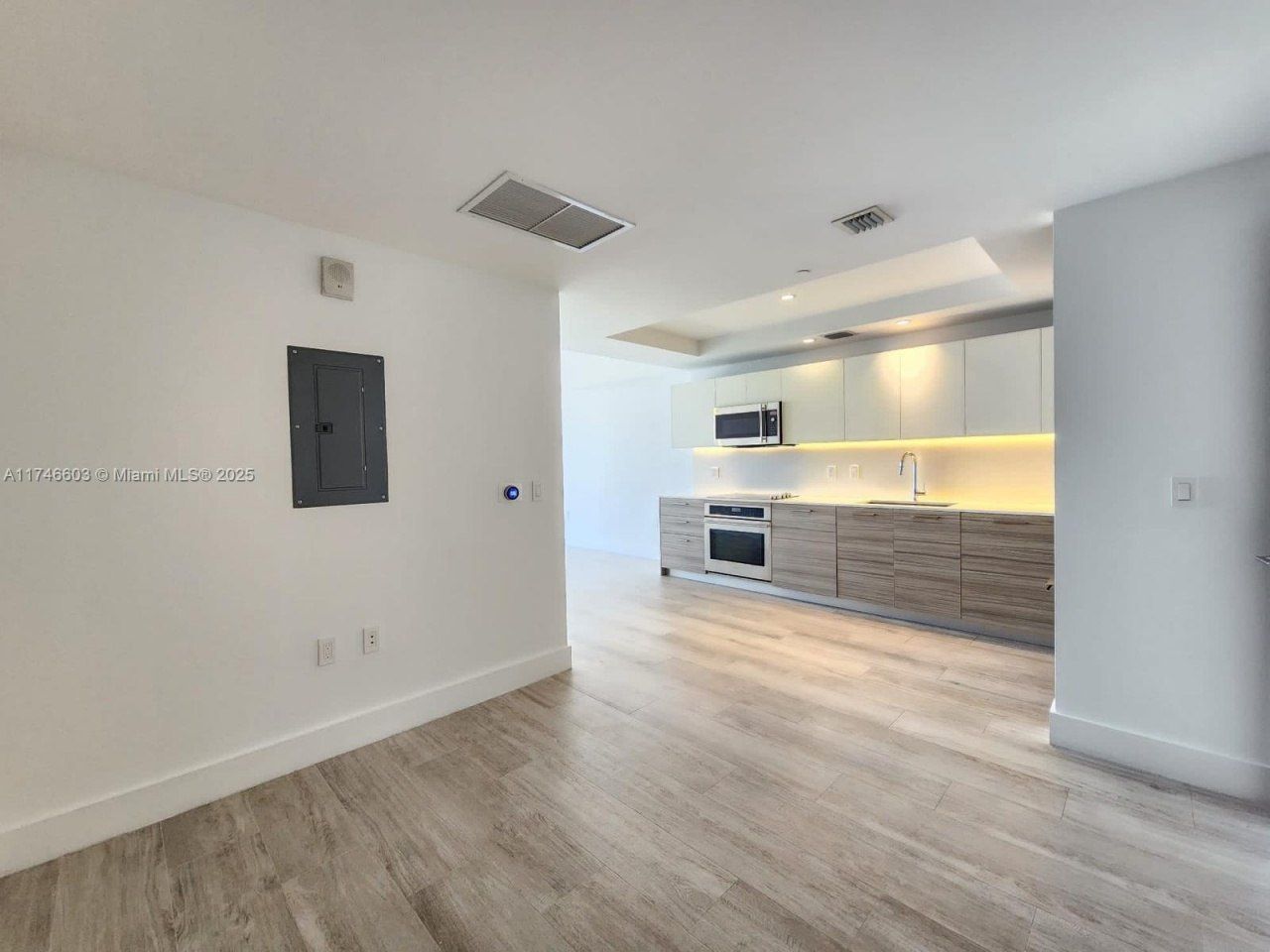 121 NE 34th St, Unit 1906A, Miami, FL 33137 Photo