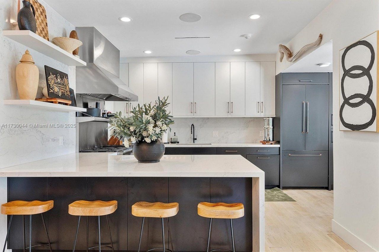 652 NE 105th St, Miami Shores, FL 33138 Photo