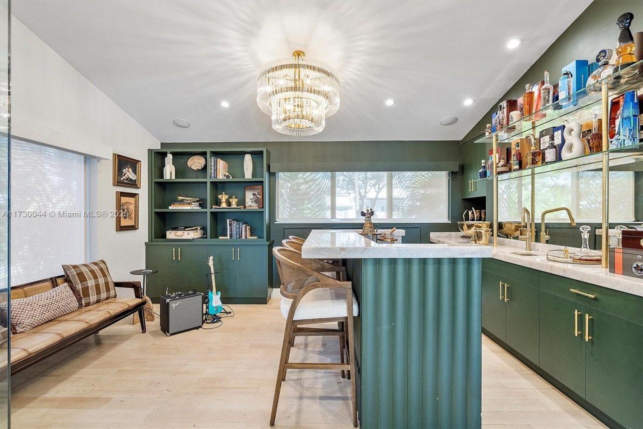 652 NE 105th St, Miami Shores, FL 33138 Photo