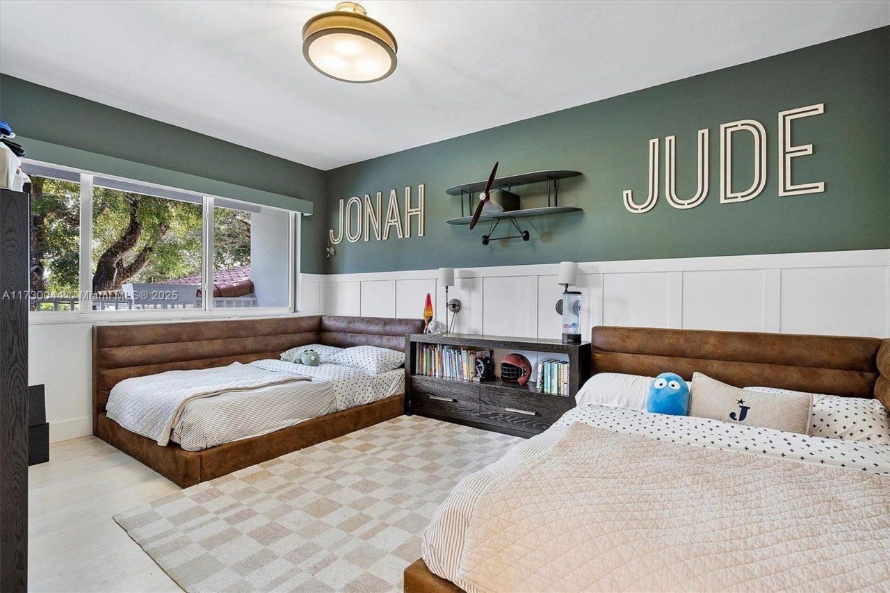 652 NE 105th St, Miami Shores, FL 33138 Photo