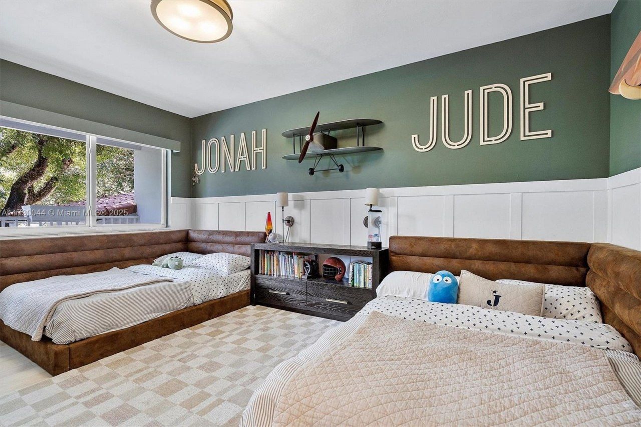 652 NE 105th St, Miami Shores, FL 33138 Photo