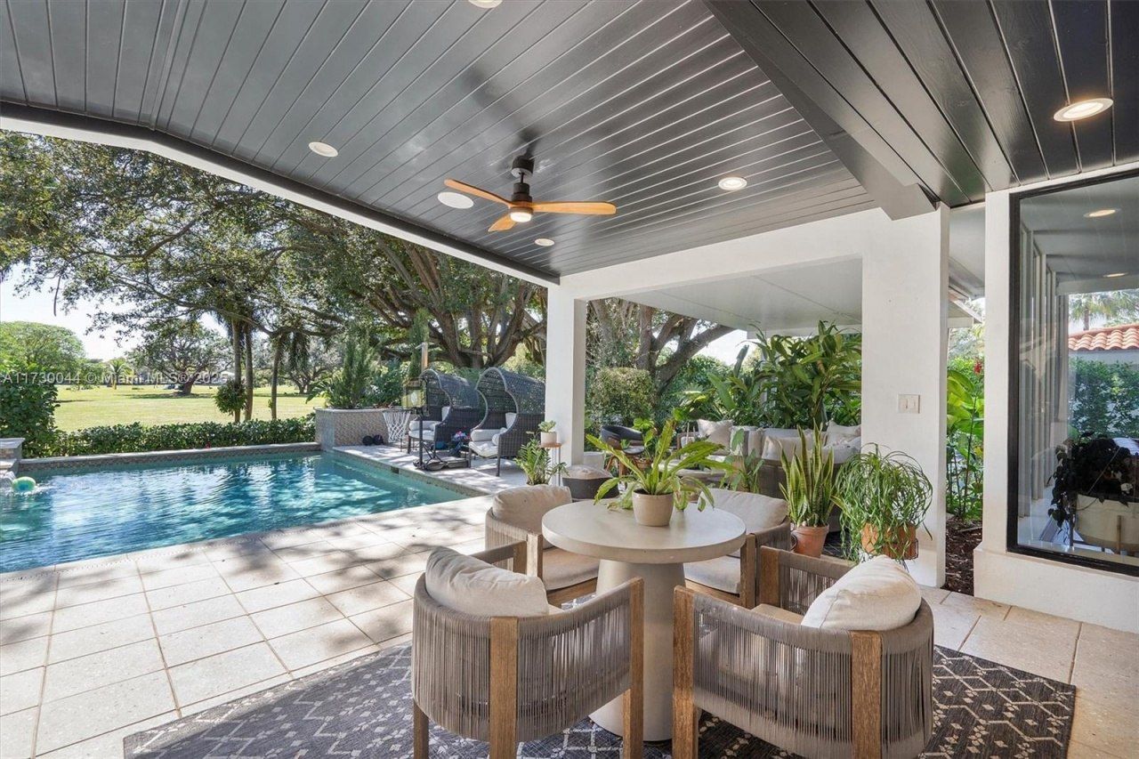 652 NE 105th St, Miami Shores, FL 33138 Photo