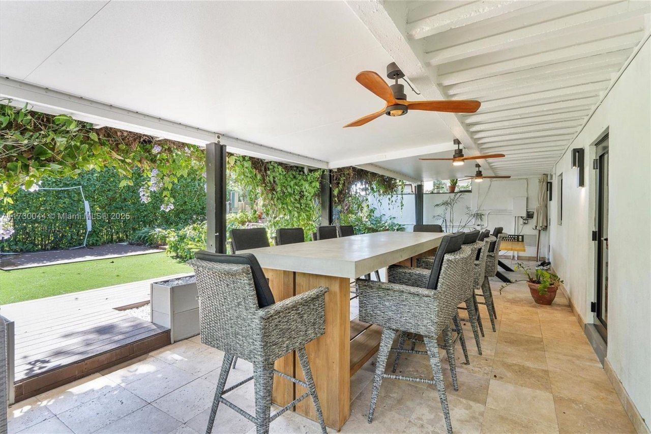 652 NE 105th St, Miami Shores, FL 33138 Photo