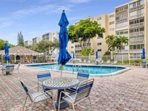 901 NE 14th Ave, Unit 108, Hallandale Beach, FL 33009