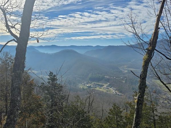 0000 Black Mountain Road, Cullowhee, NC 28723