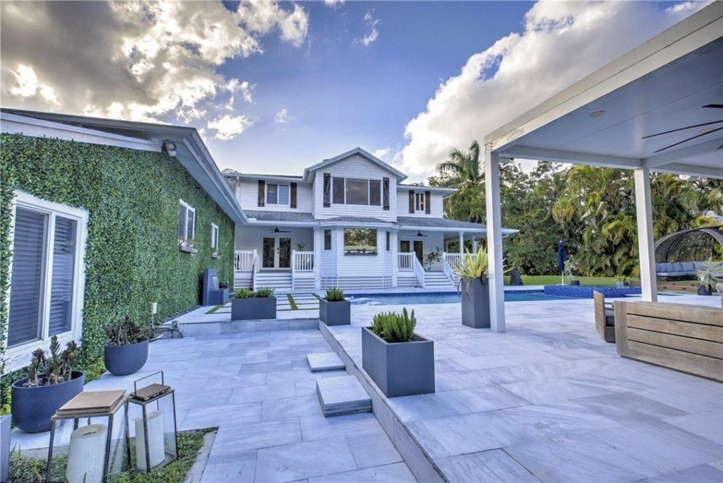 6402 SW 185th Way, Southwest Ranches, FL 33332 Photo