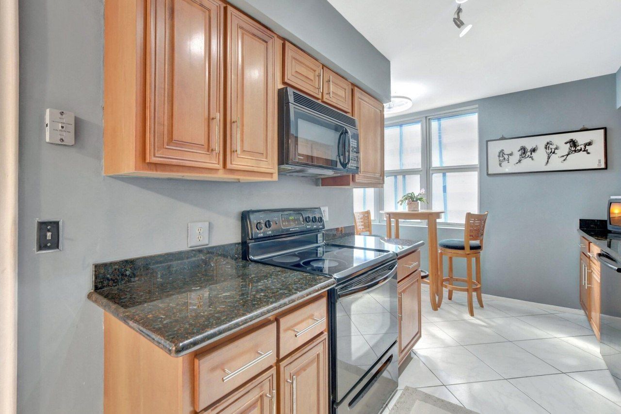 1180 S Ocean Boulevard, Unit 2e, Boca Raton, FL 33432 Photo