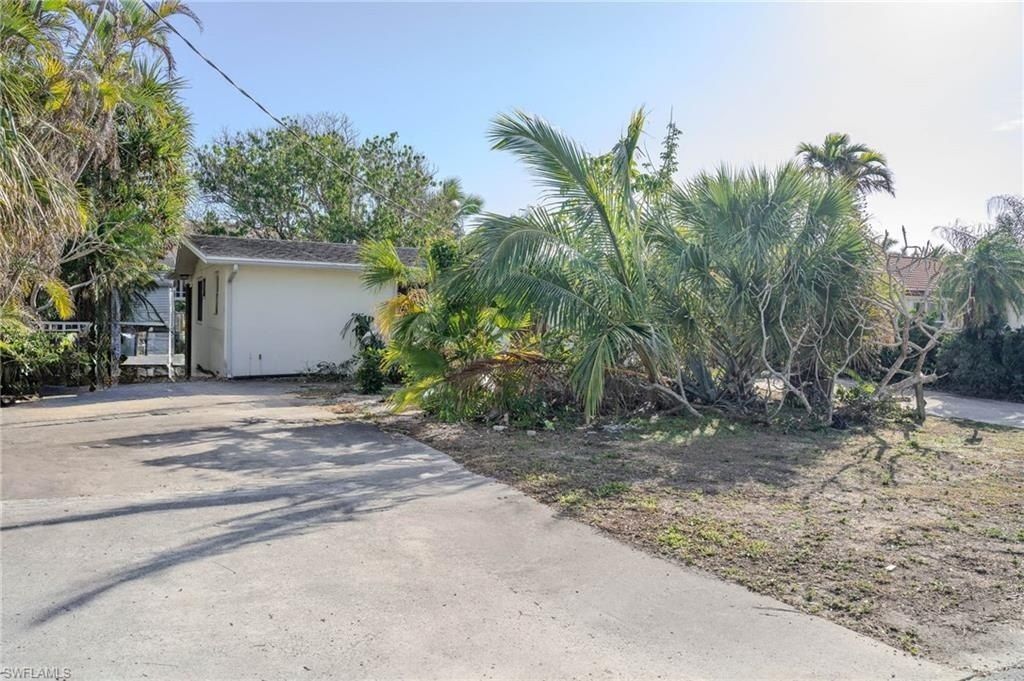 222 1st St, Bonita Springs, FL 34134 Photo
