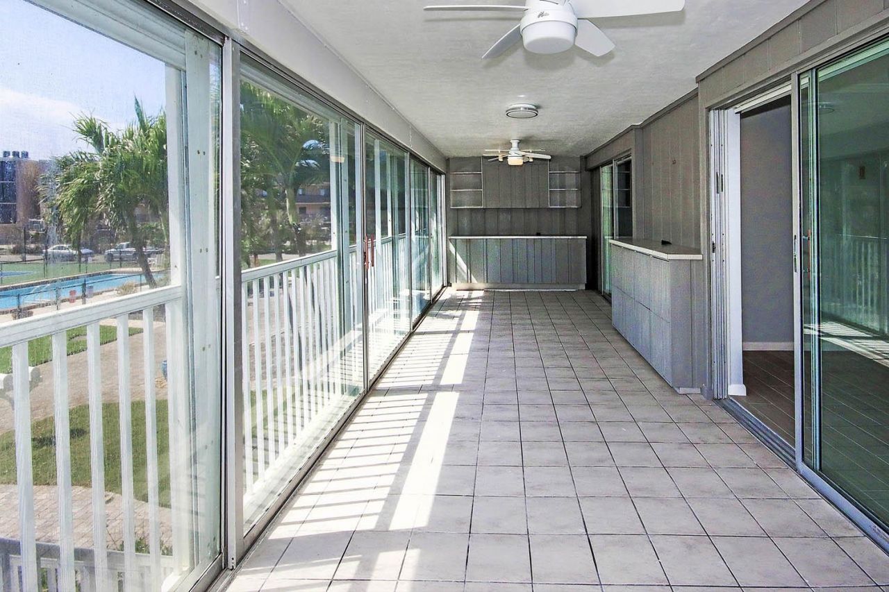 1351 Middle Gulf Dr, Unit 1A, Sanibel, FL 33957 Photo