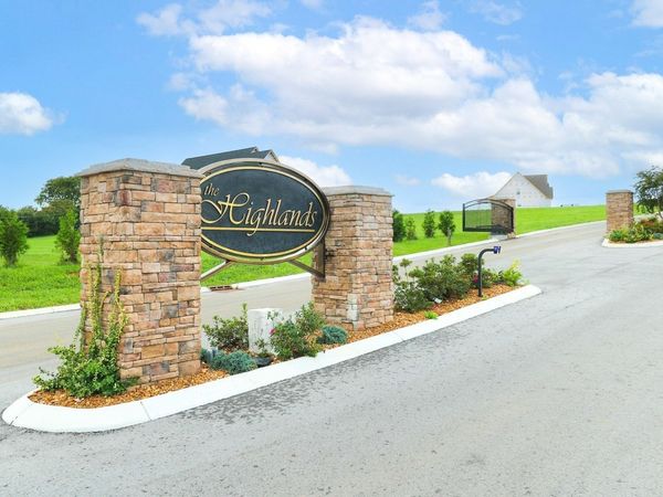 67 Edgefield Ct, Winchester, TN 37398