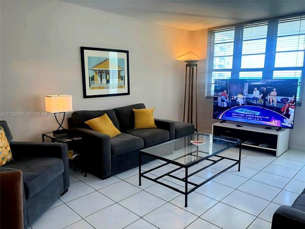 100 Lincoln Rd, Unit 821, Miami Beach, FL 33139
