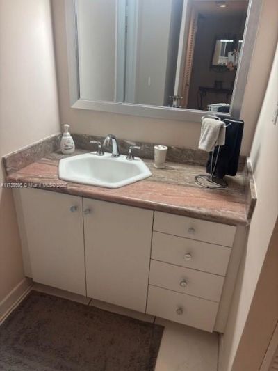 100 Lincoln Rd, Unit 821, Miami Beach, FL 33139 Photo