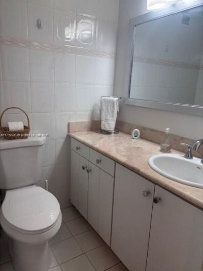 100 Lincoln Rd, Unit 821, Miami Beach, FL 33139 Photo