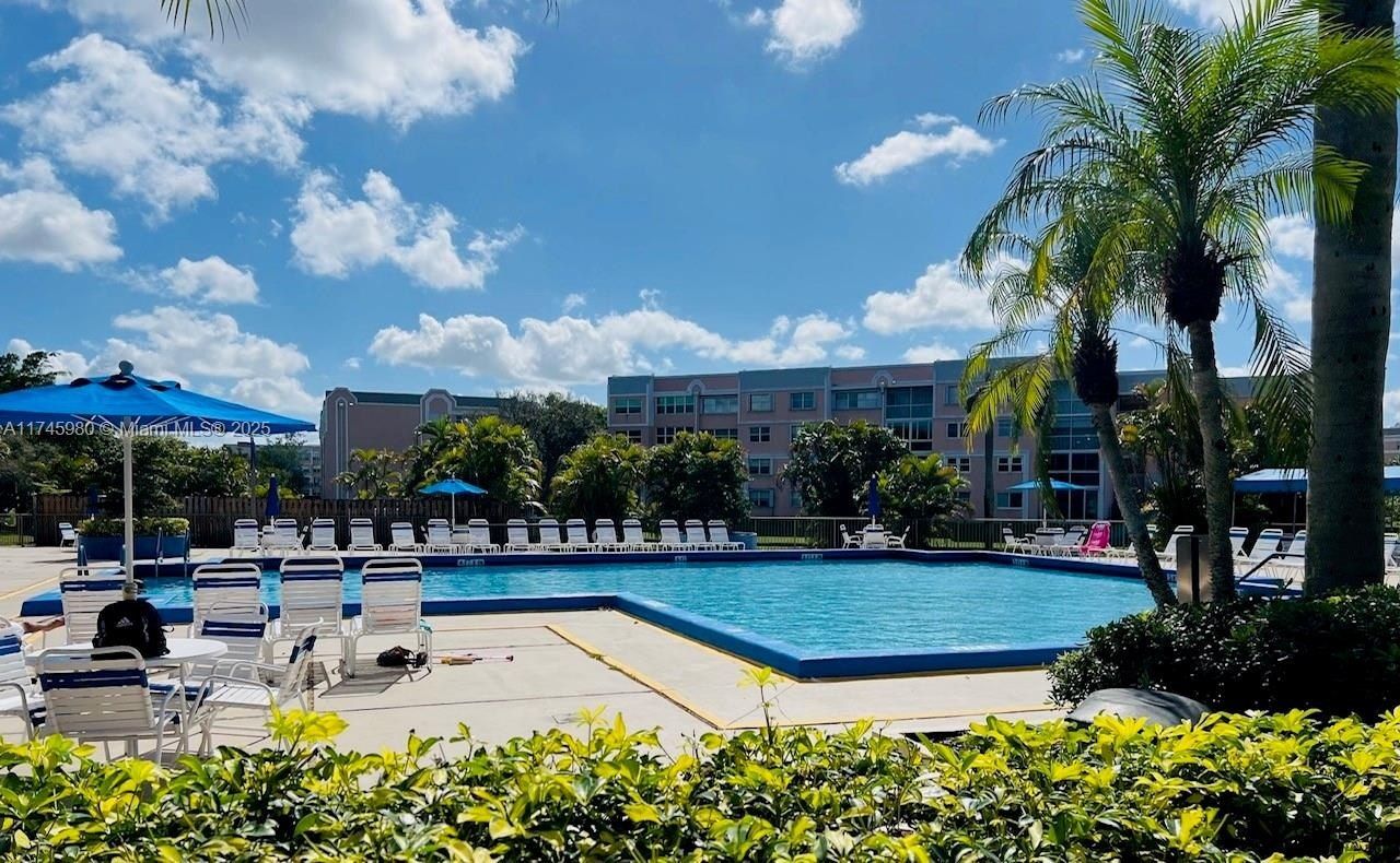 10332 Sunrise Lakes Blvd, Unit 103, Sunrise, FL 33322 Photo