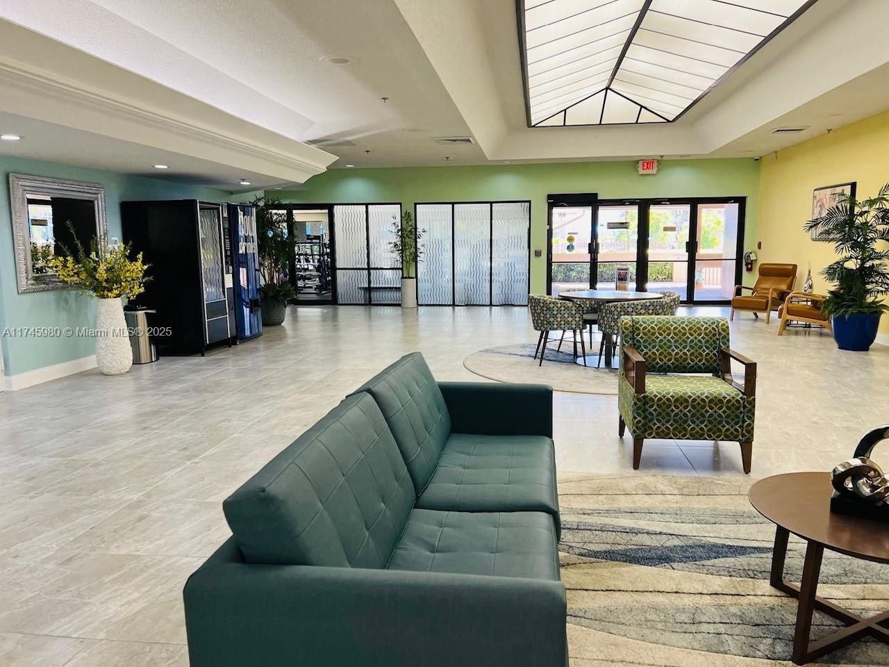 10332 Sunrise Lakes Blvd, Unit 103, Sunrise, FL 33322 Photo