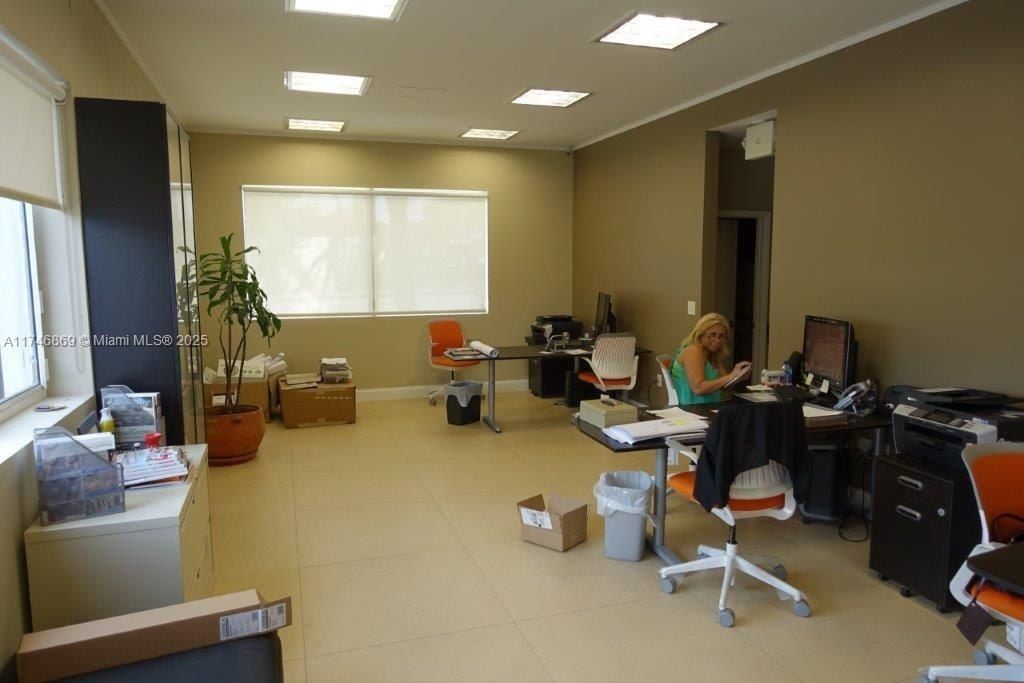 6130 NE 4th Ct, Miami, FL 33137 Photo