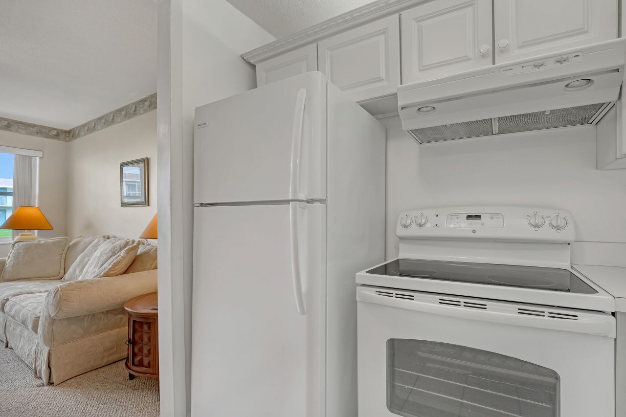 680 Horizons W, Unit 110, Boynton Beach, FL 33435 Photo