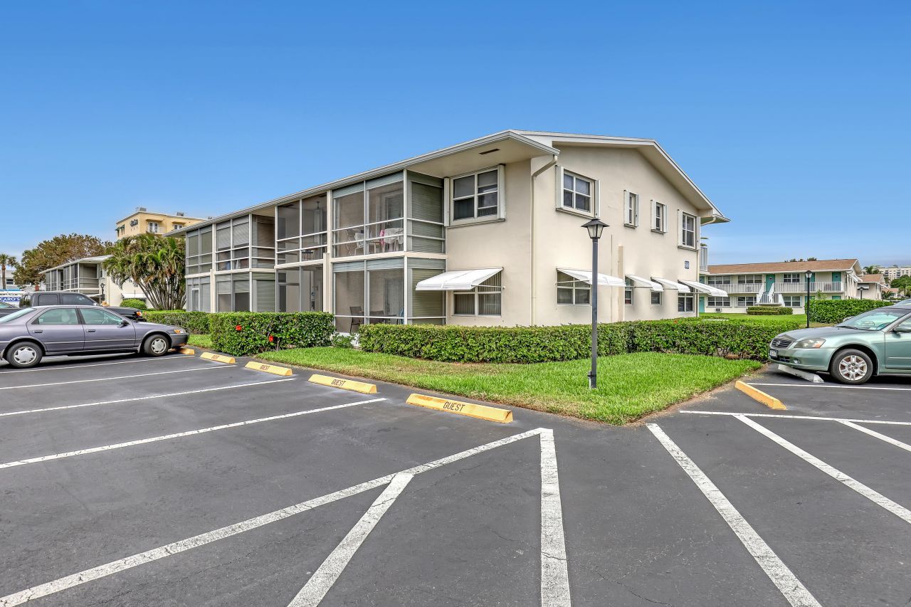 680 Horizons W, Unit 110, Boynton Beach, FL 33435 Photo